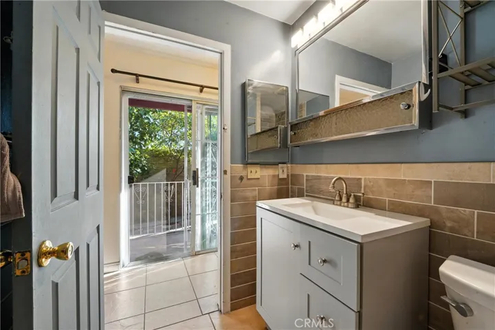 2718 E 7th Street, Los Angeles, California 90023