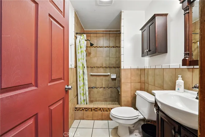 2718 E 7th Street, Los Angeles, California 90023