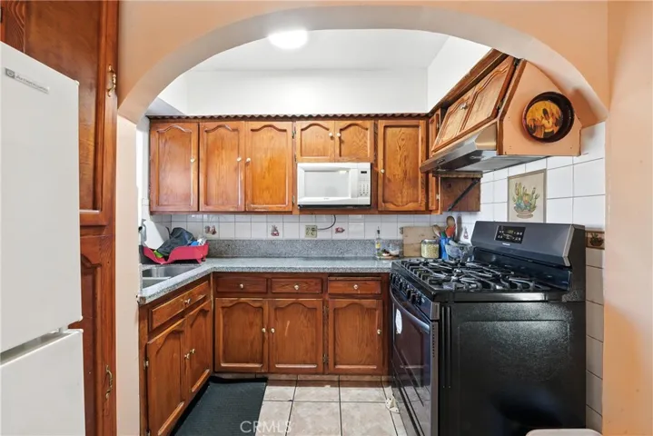 2718 E 7th Street, Los Angeles, California 90023