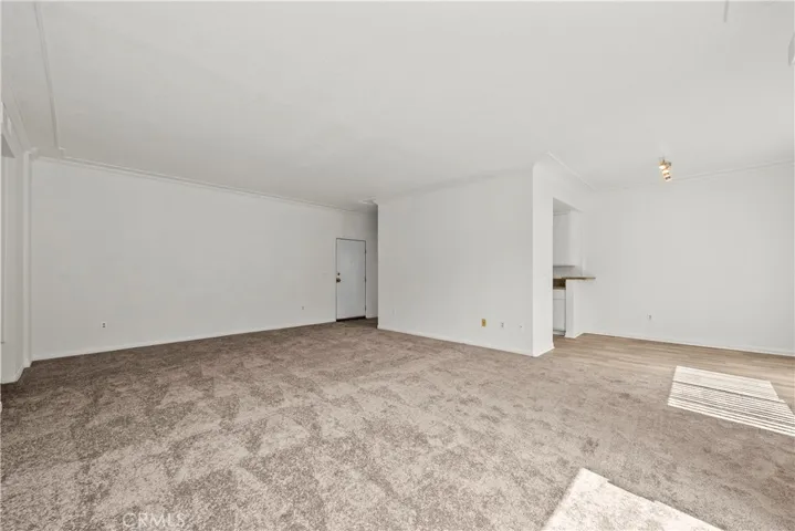 4706 Sepulveda Boulevard, Sherman Oaks, California 91403