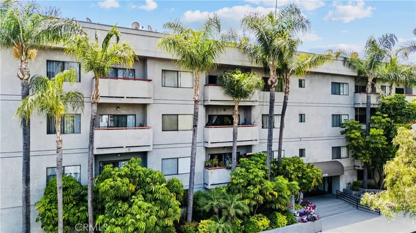 4706 Sepulveda Boulevard, Sherman Oaks, California 91403