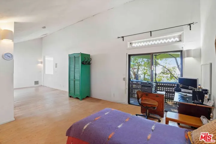 190 Loma Metisse Road, Malibu, California 90265