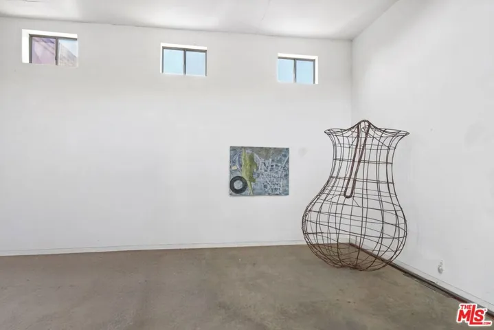 190 Loma Metisse Road, Malibu, California 90265