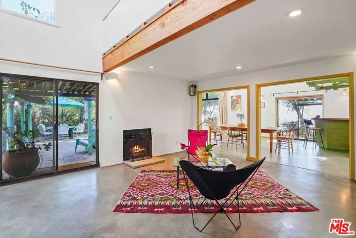190 Loma Metisse Road, Malibu, California 90265
