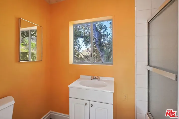 190 Loma Metisse Road, Malibu, California 90265