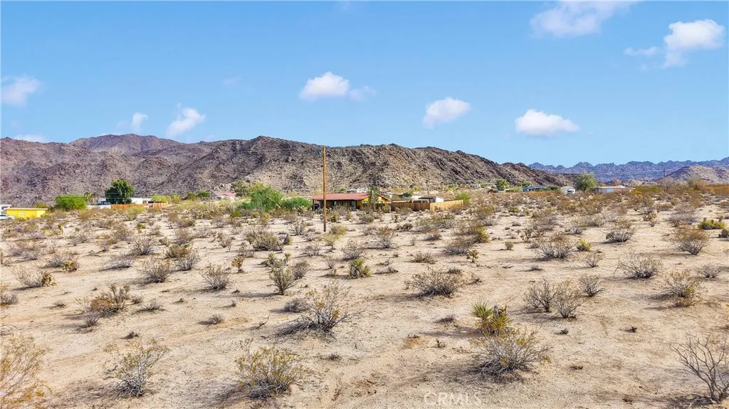 70138 Sullivan Road, 29 Palms, California 92277 home-pic-44