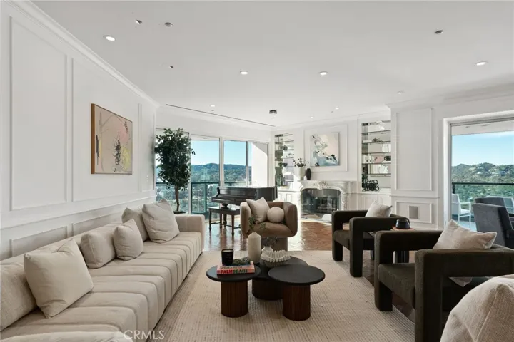10490 Wilshire Boulevard 2704, Los Angeles, California 90024