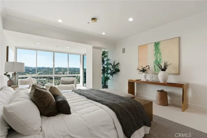 10490 Wilshire Boulevard 2704, Los Angeles, California 90024