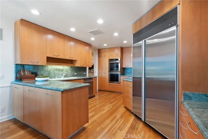 10490 Wilshire Boulevard 2704, Los Angeles, California 90024