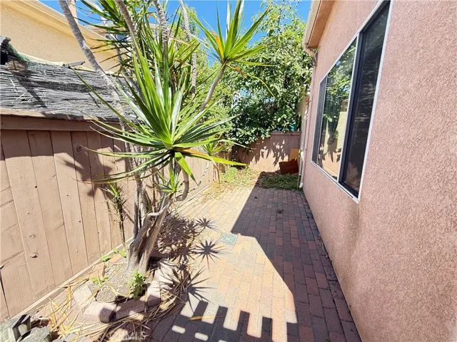1250 Kinnow Court, Tustin, California 92780