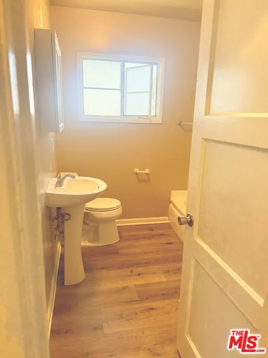 4048 Abourne Road C, Los Angeles, California 90008 home-pic-9