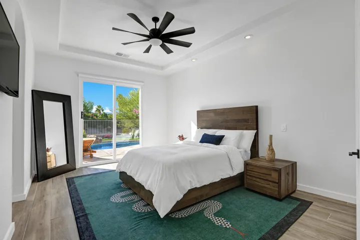 PRIMARY BEDROOM.jpg mls