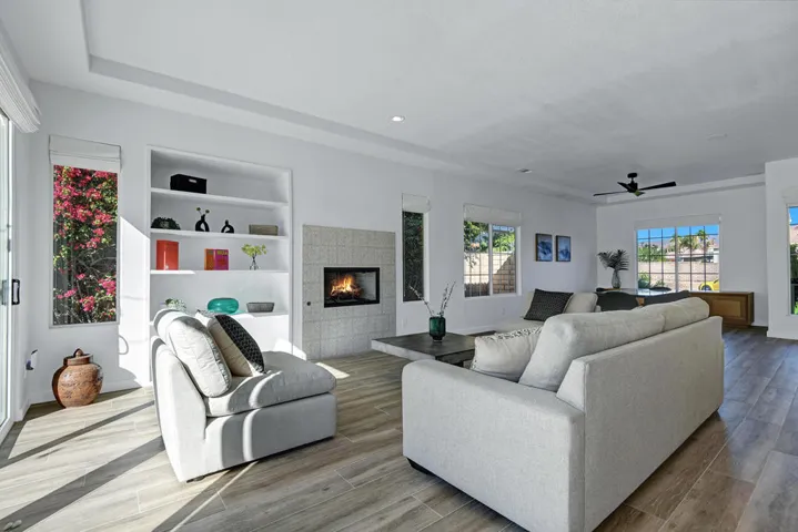 LIVING SPACE REVERSE.jpg mls