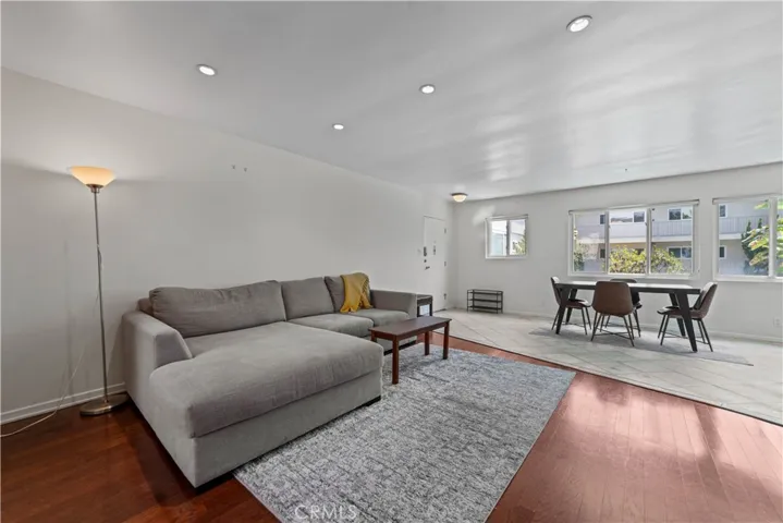 1525 N Hayworth Ave 205, Los Angeles, California 90046