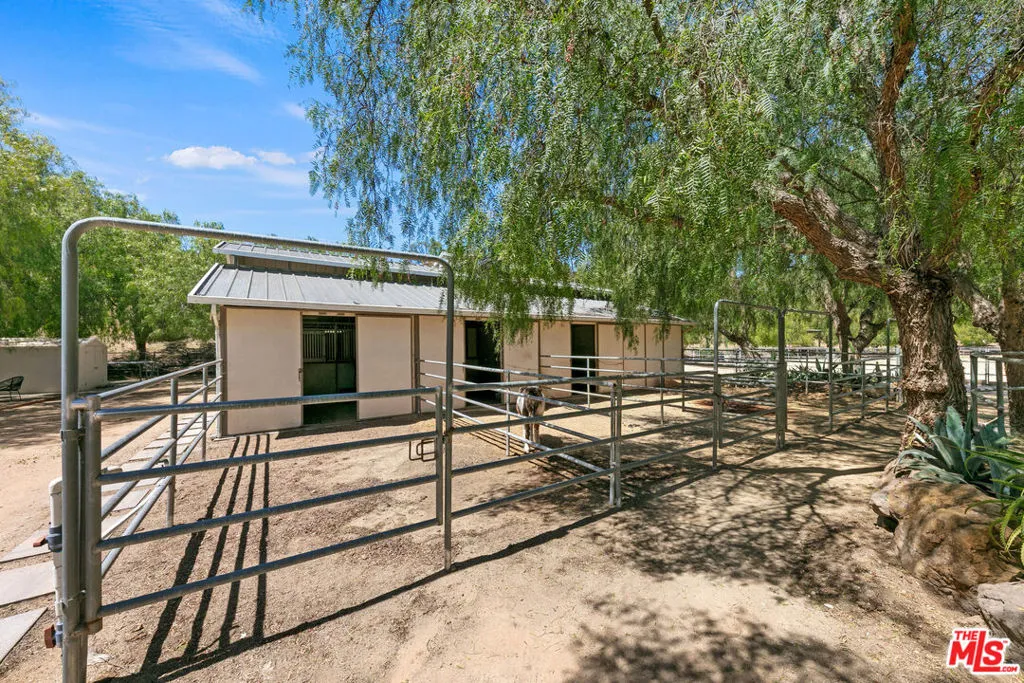 13418 Nightsky Drive, Camarillo, California 93012 home-pic-24