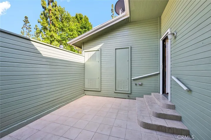 Enclosed private patio