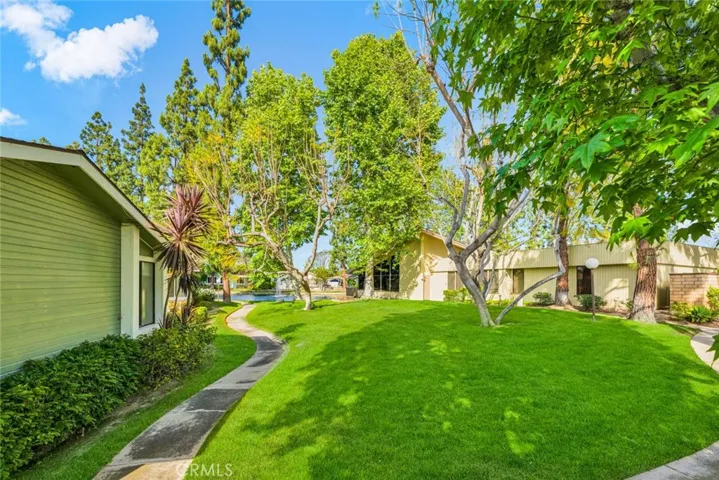 2605 View, Santa Ana, California 92705