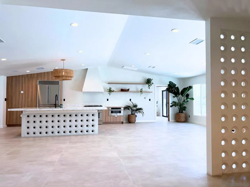 3864 E Cll San Raphael, Palm Springs, California 92264 home-pic-16