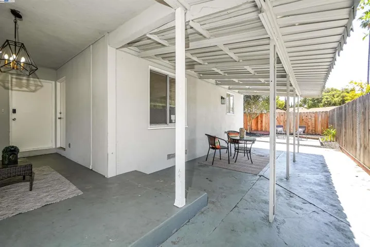 76 Schuylkill Ave, Hayward, California 94544