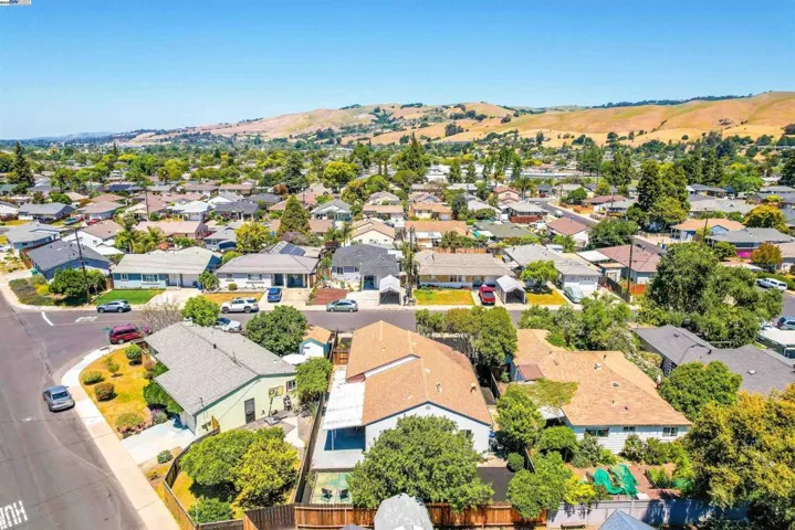 76 Schuylkill Ave, Hayward, California 94544