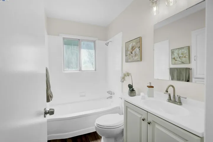 76 Schuylkill Ave, Hayward, California 94544