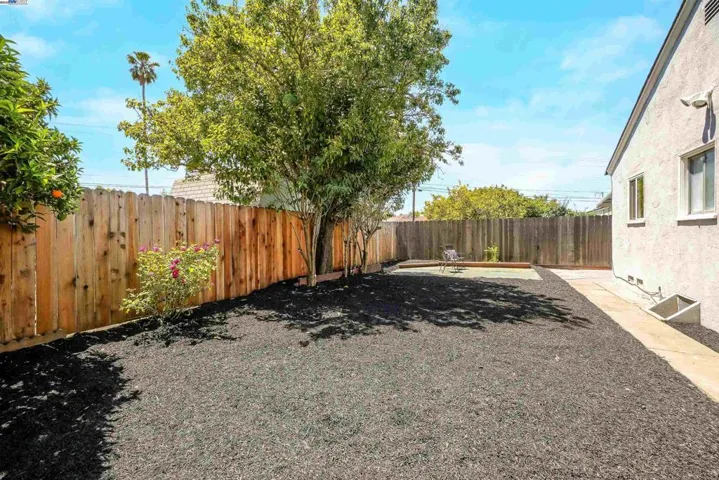 76 Schuylkill Ave, Hayward, California 94544
