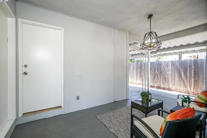 76 Schuylkill Ave, Hayward, California 94544