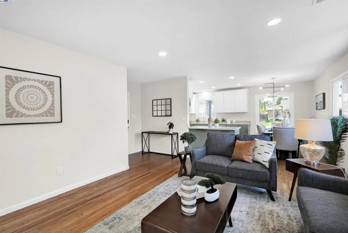 76 Schuylkill Ave, Hayward, California 94544