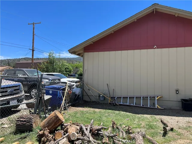 871 Pinon Lane, Big Bear City, California 92314
