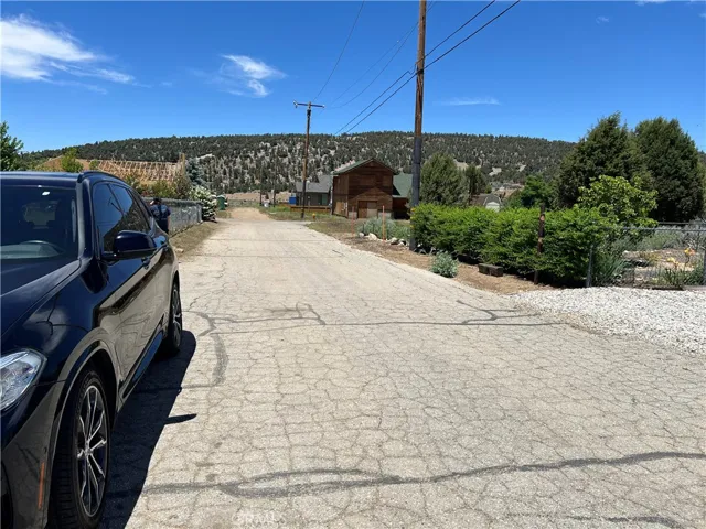 871 Pinon Lane, Big Bear City, California 92314