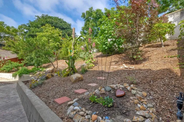 339 Diamante Way, Oceanside, California 92056