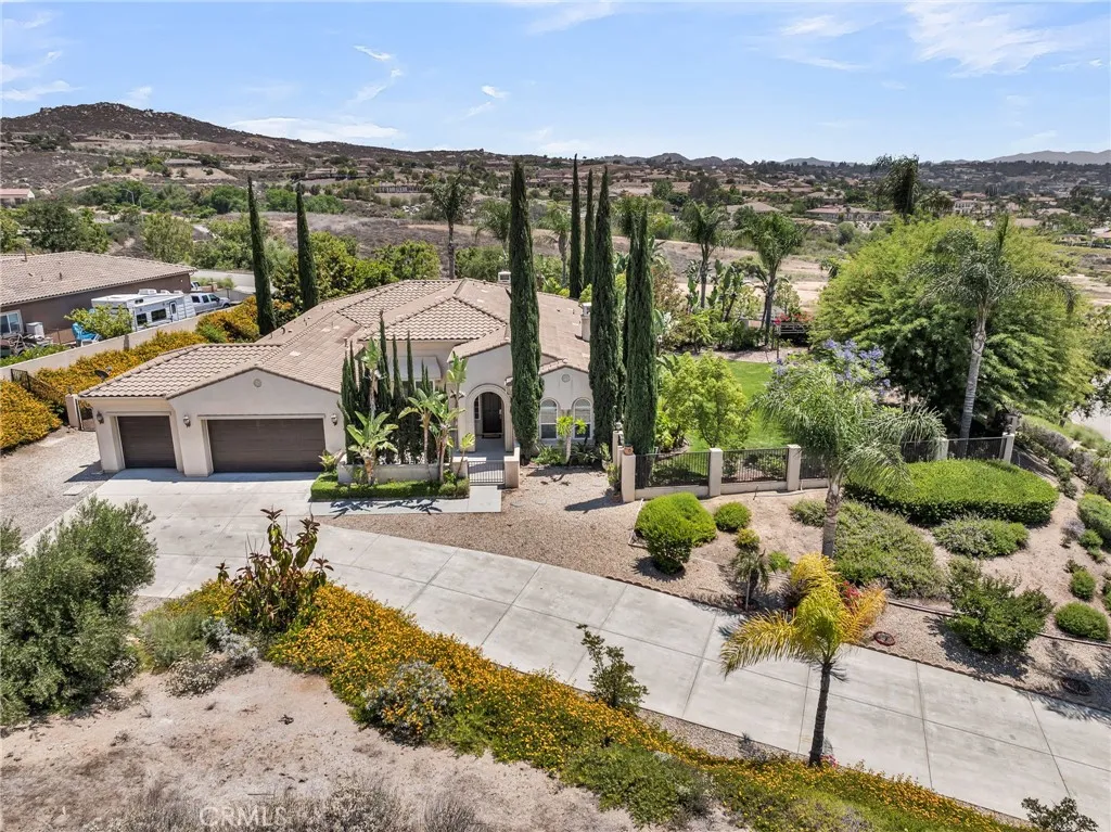7780 Solitude Court, Riverside, California 92506, 4 Bedrooms Bedrooms, ,4 BathroomsBathrooms,Residential,For Sale,Solitude,IV25135009