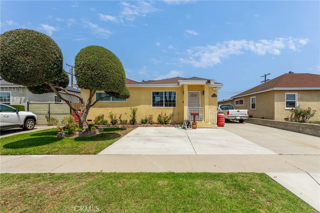 15316 Flallon Avenue, Norwalk, California 90650, 4 Bedrooms Bedrooms, ,3 BathroomsBathrooms,Residential,For Sale,Flallon,IV25135756