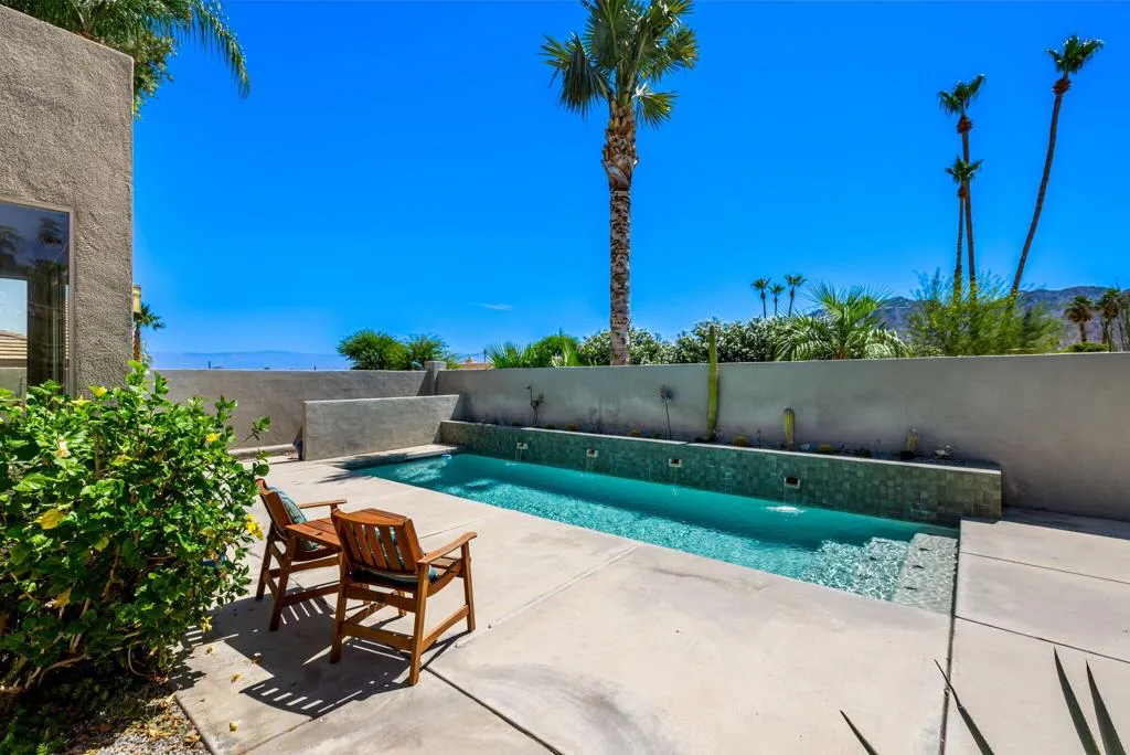 54385 Avenida Madero, La Quinta, California 92253 home-pic-13