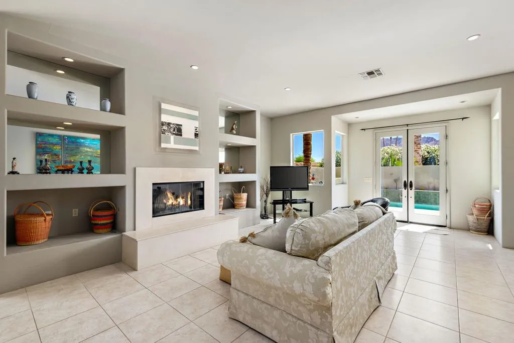 54385 Avenida Madero, La Quinta, California 92253 home-pic-19