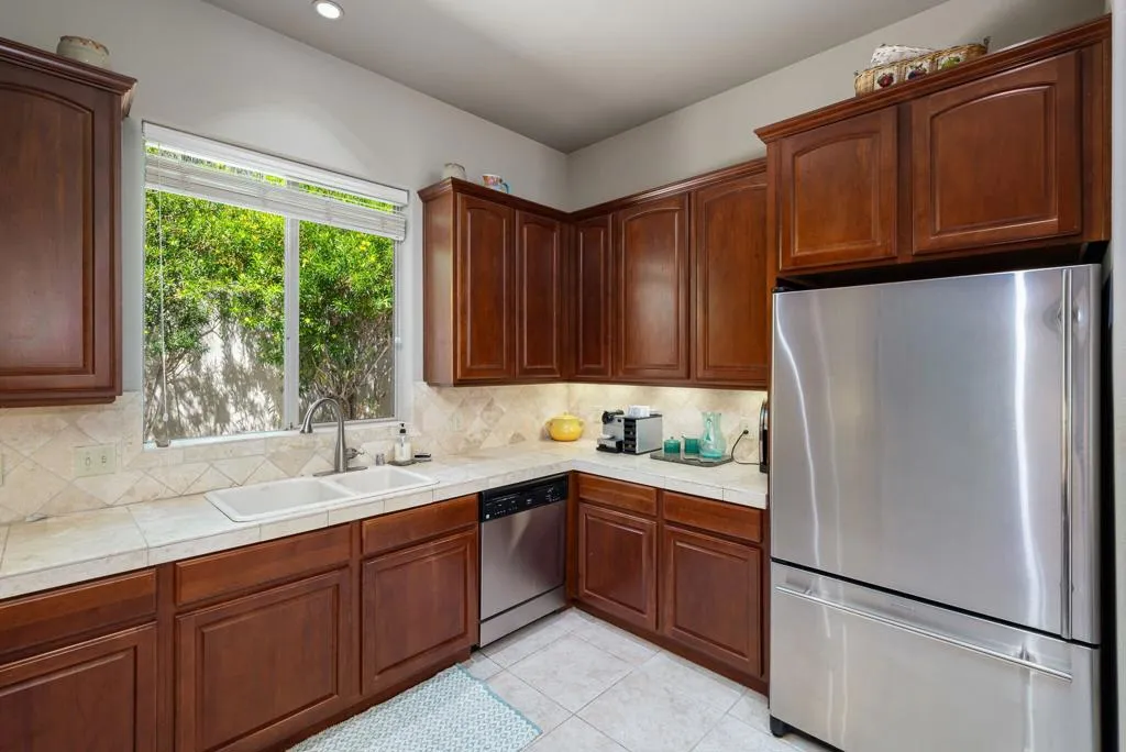 54385 Avenida Madero, La Quinta, California 92253 home-pic-25