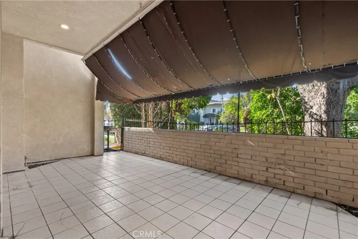5282 Lindley Avenue, Encino, California 91316