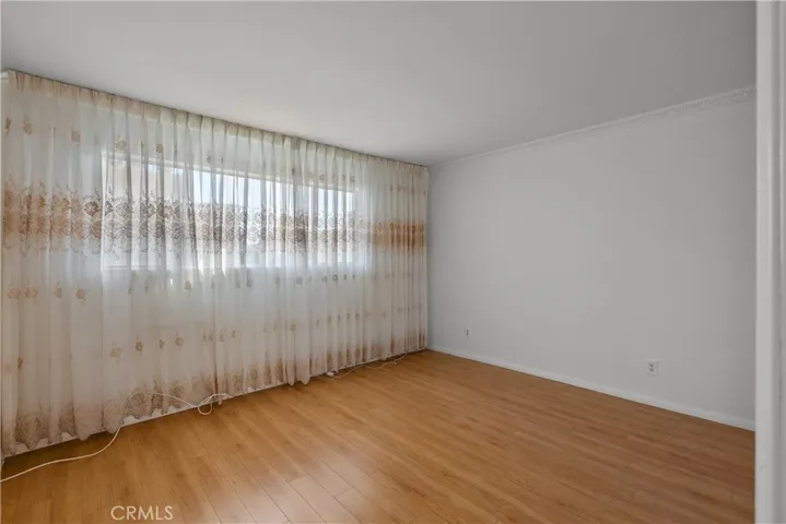 5282 Lindley Avenue, Encino, California 91316