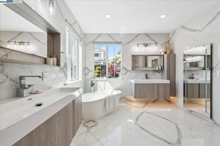 1797 Porcellano Way, Dublin, California 94568