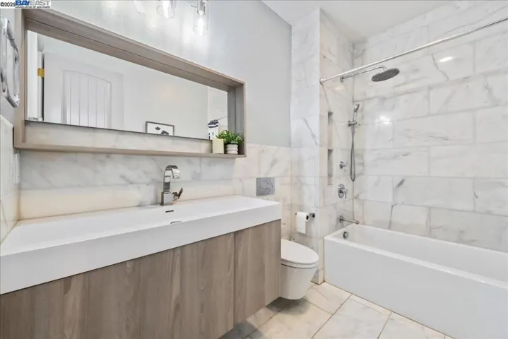 1797 Porcellano Way, Dublin, California 94568