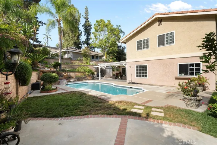 439 Acaso Drive, Walnut, California 91789