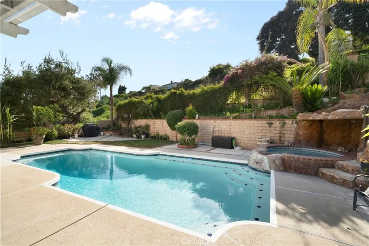 439 Acaso Drive, Walnut, California 91789
