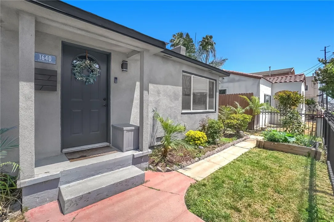 1640 Magnolia Avenue, Long Beach, California 90813, 3 Bedrooms Bedrooms, ,1 BathroomBathrooms,Residential,For Sale,Magnolia,WS25131316