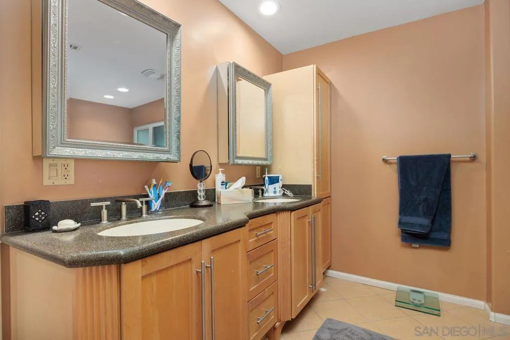 2238 Oceanview Rd, Oceanside, California 92056 home-pic-37