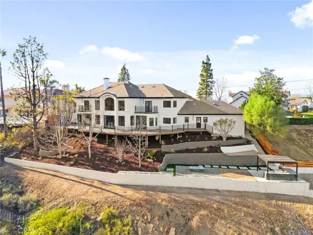 7460 E Hummingbird Circle, Anaheim Hills, California 92808
