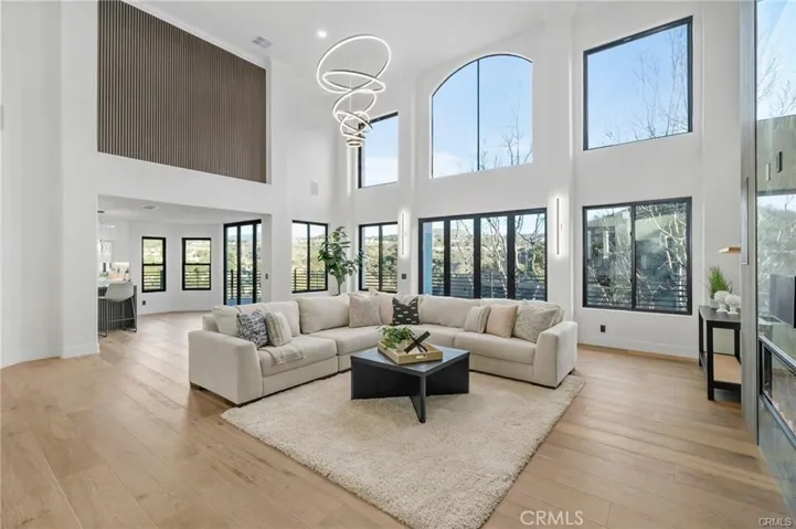 7460 E Hummingbird Circle, Anaheim Hills, California 92808