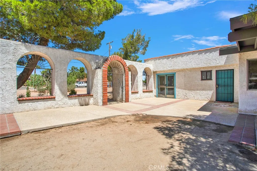 7165 Lyons Avenue, Hesperia, California 92345 home-pic-3