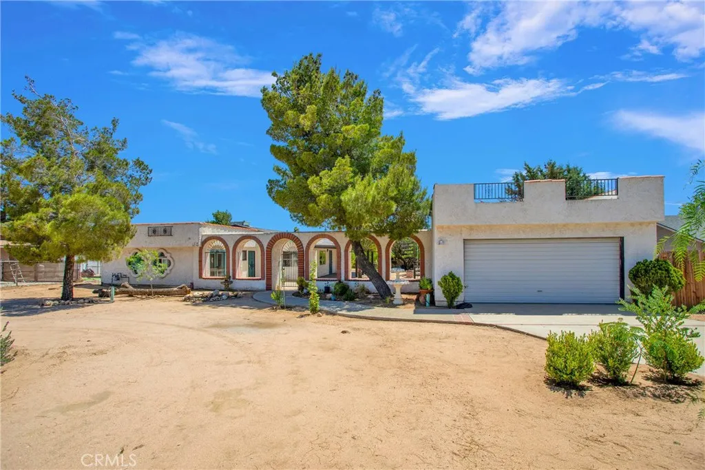 7165 Lyons Avenue, Hesperia, California 92345 home-pic-0