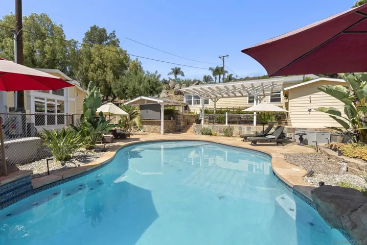 10505 Valle Vista Rd, Lakeside, California 92040