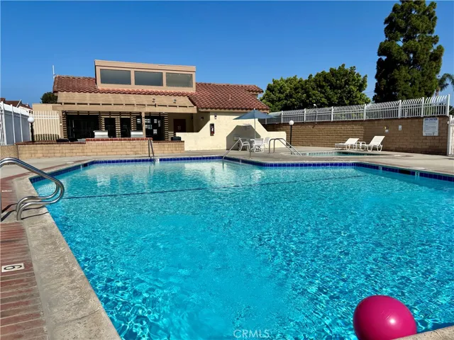 4791 Lago Drive 304, Huntington Beach, California 92649